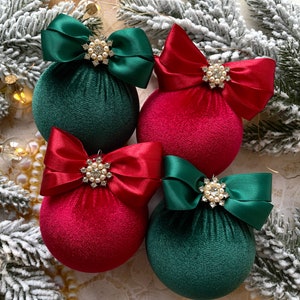 Velvet Christmas ornament 2025 Christmas ornaments vintage style red and green Christmas tree ornament in gift box Christmas tree decor